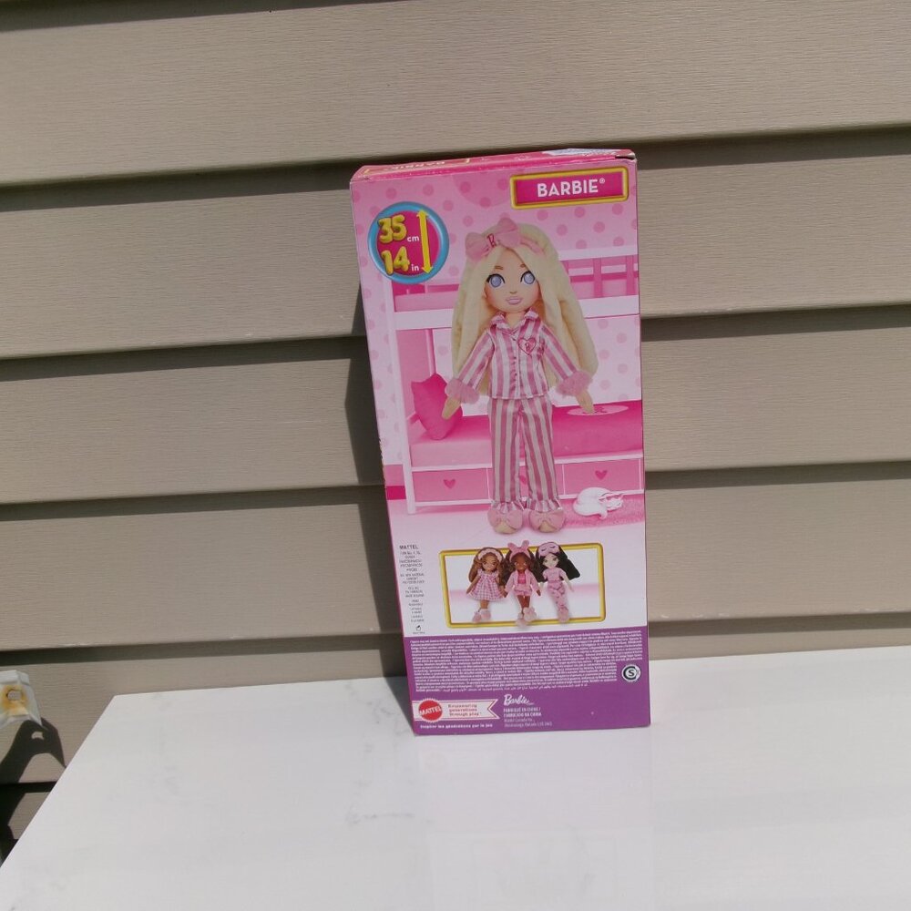 Barbie Sweet Dreams Barbie “Malibu” in Bedtime Outfit Sofl Plush Doll - Picture 4 of 8